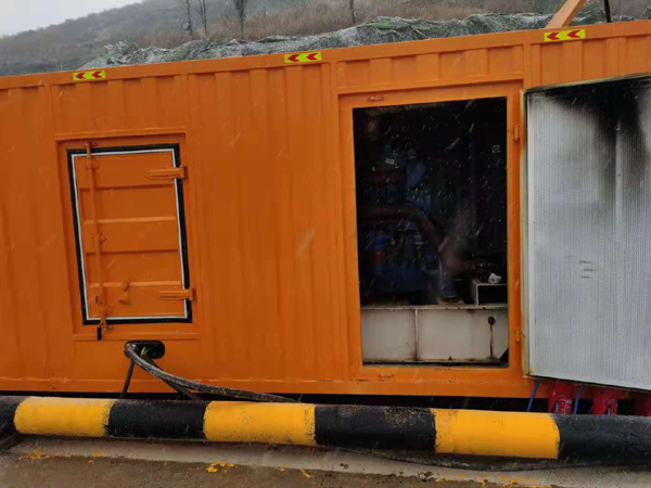 七星发电机出租 柴油发电机组电压低报警怎么办？