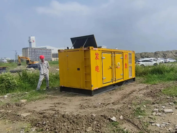 七星200KW柴油发电机机组每小时的油耗量受哪些因素影响？